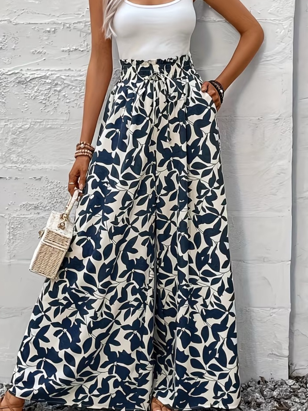 High-Waist Black and White Wide-Leg Pants Multiple Sizes